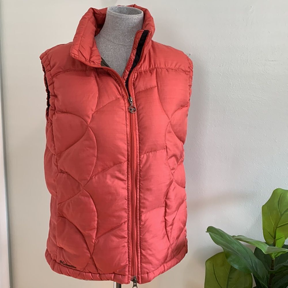Columbia Titanium Tech 550
Interchange System 75%Down
Insulated Vest Size Large